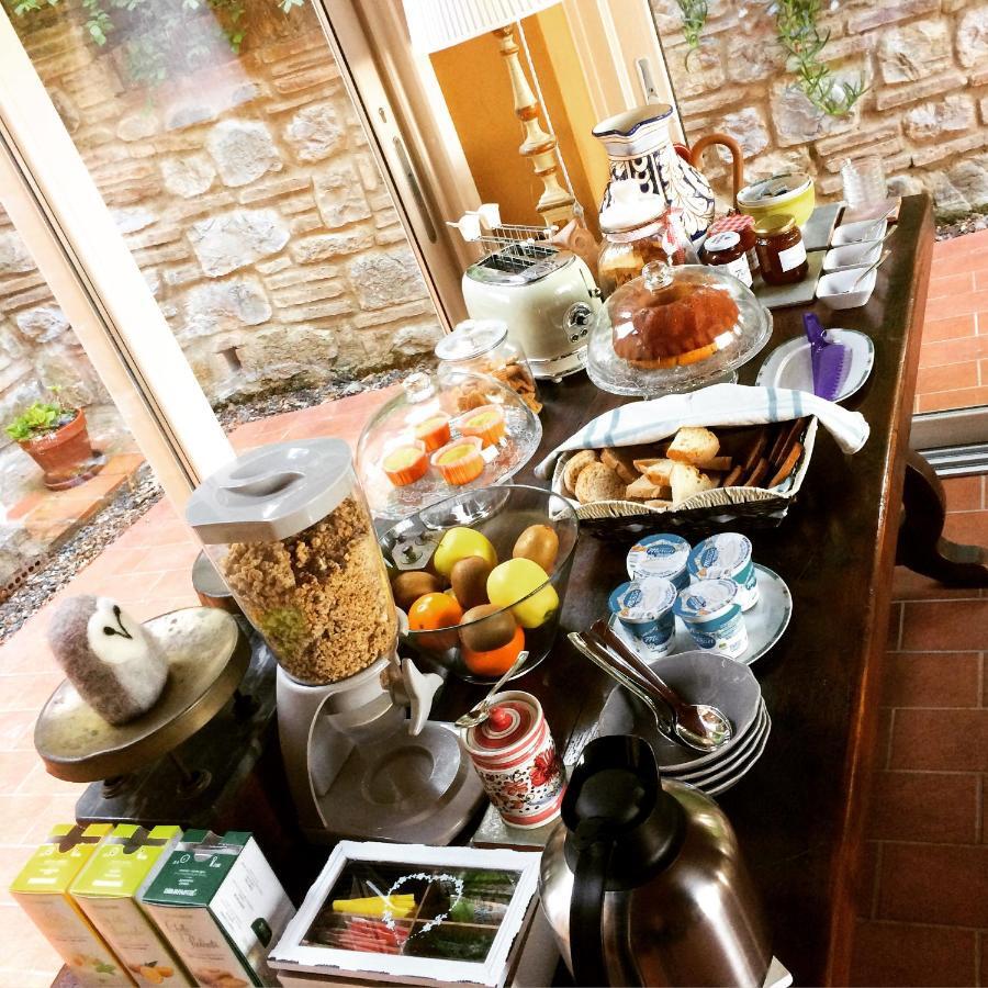 La Locanda Del Barbagianni Santa Luce Luaran gambar